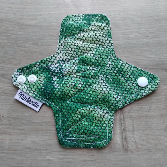 Kígyóbőr tisztasági mosható betét 16cm (piskóta forma)