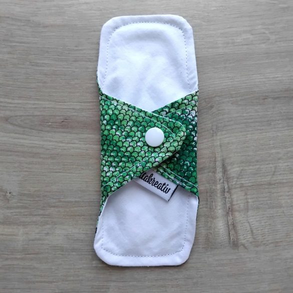 Kígyóbőr tisztasági mosható betét 16cm (piskóta forma)