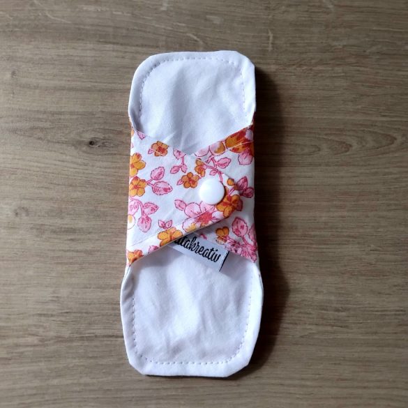 Narancs virág tisztasági mosható betét 16cm (piskóta forma)