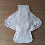 Narancs virág tisztasági mosható betét 16cm