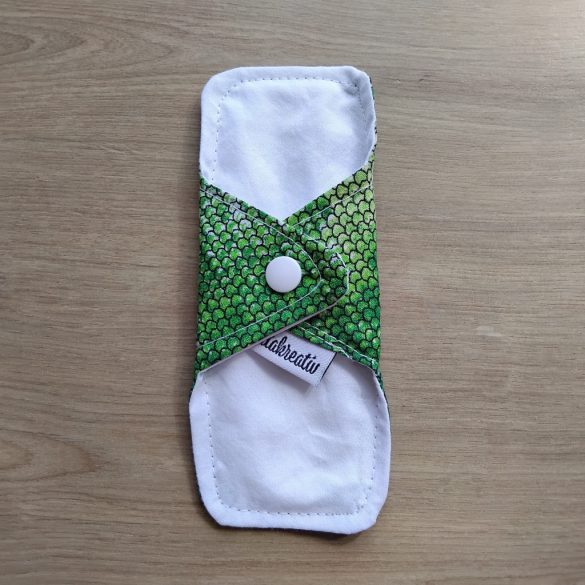 Kígyóbőr tisztasági mosható betét 18cm (piskóta forma)