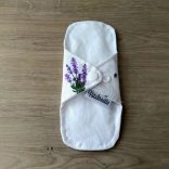 Levendula tisztasági mosható betét 16cm (piskóta forma)